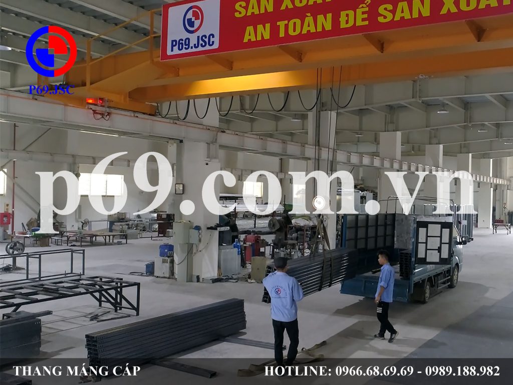 Thang máng cáp