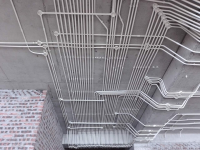 Cách đi ống luồn dây dạng nổi